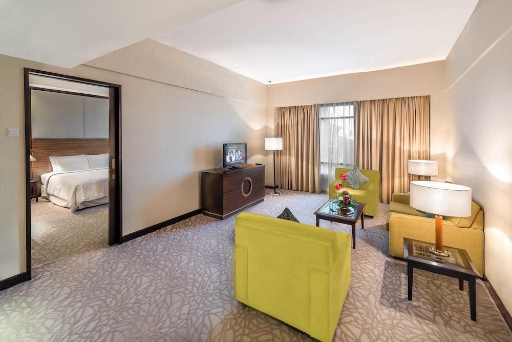 Eastin Hotel Kuala Lumpur Petaling Jaya Dış mekan fotoğraf Suite