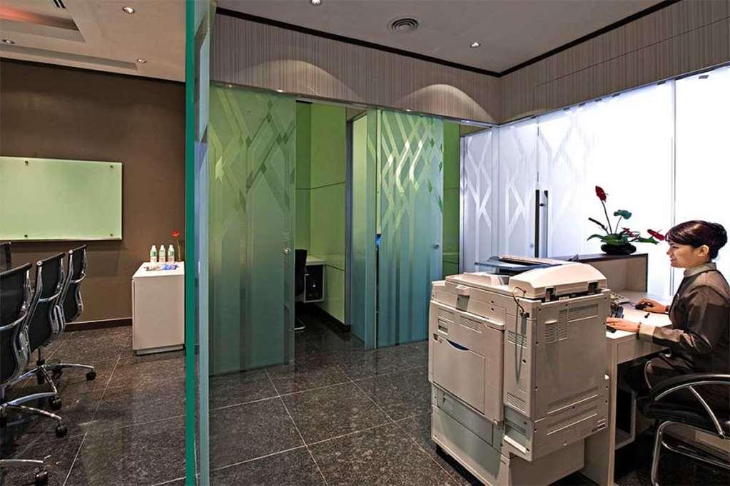 Eastin Hotel Kuala Lumpur Petaling Jaya Konforlar fotoğraf A modern office