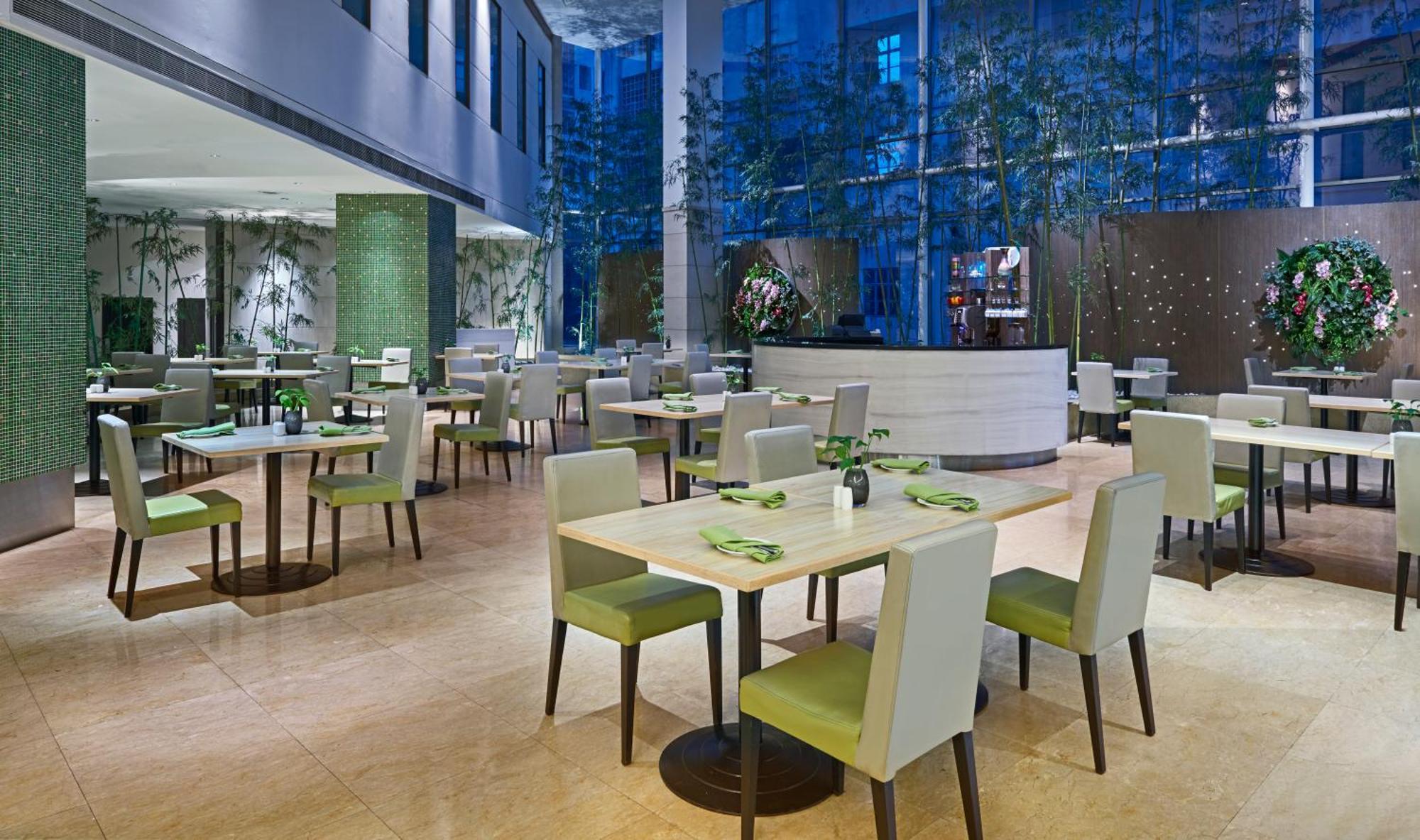 Eastin Hotel Kuala Lumpur Petaling Jaya Dış mekan fotoğraf The Garden Grille