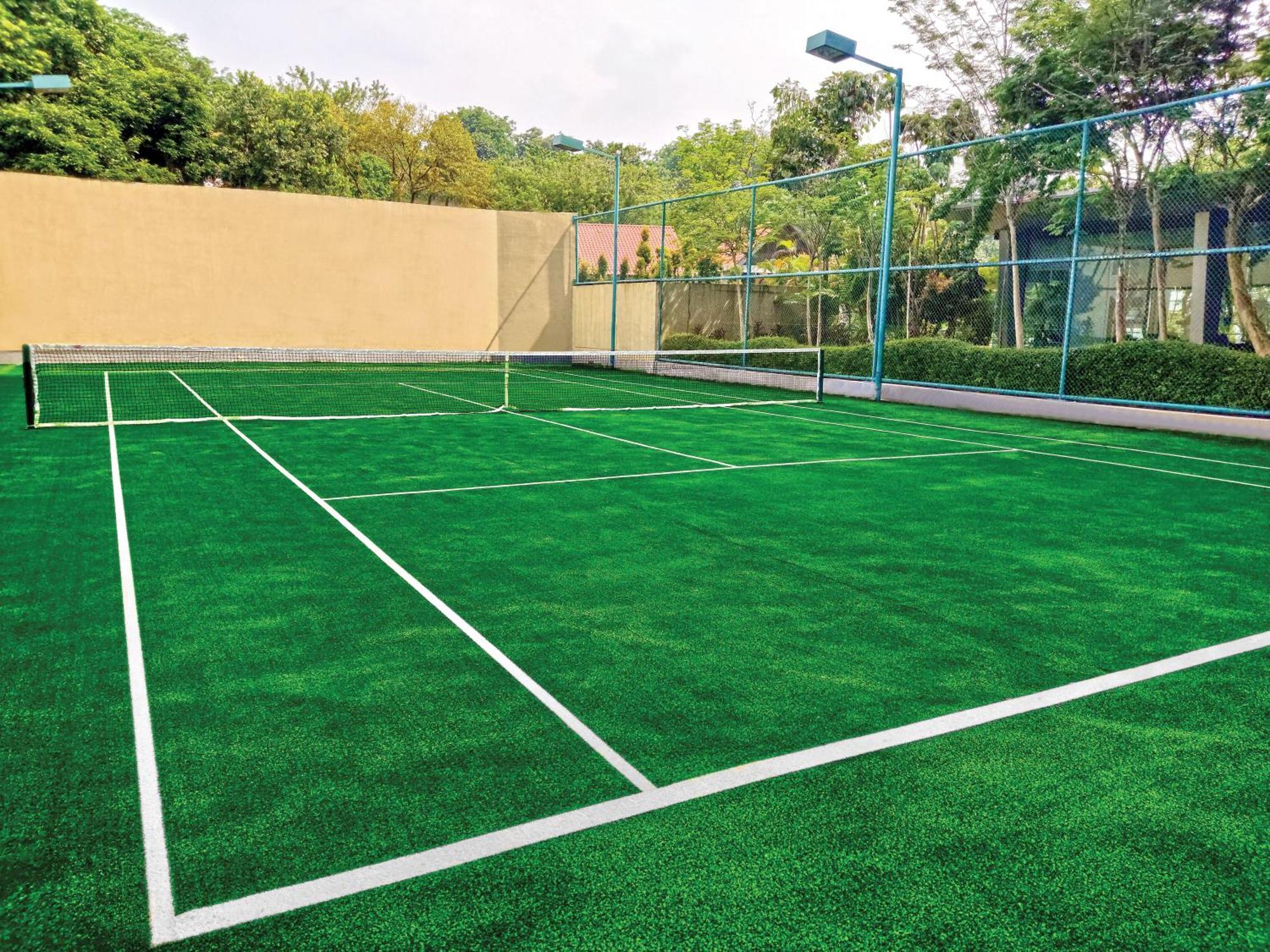 Eastin Hotel Kuala Lumpur Petaling Jaya Dış mekan fotoğraf Tennis court