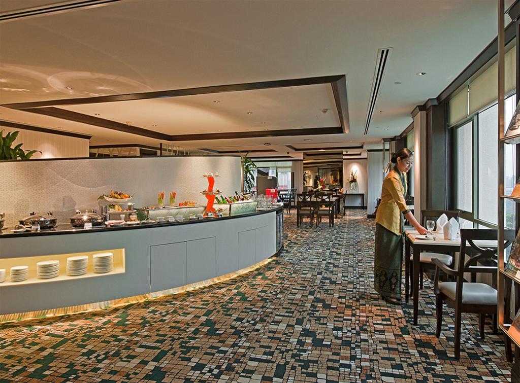 Eastin Hotel Kuala Lumpur Petaling Jaya Dış mekan fotoğraf The Club lounge at Kuala Lumpur International Airport