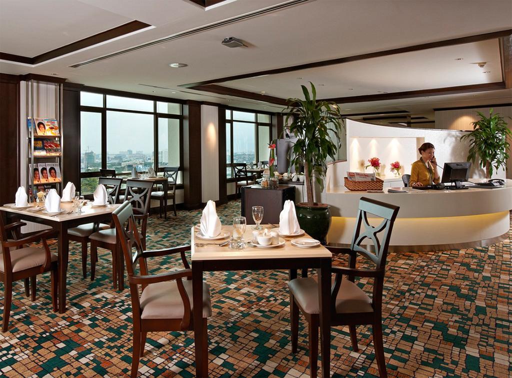 Eastin Hotel Kuala Lumpur Petaling Jaya Dış mekan fotoğraf The restaurant
