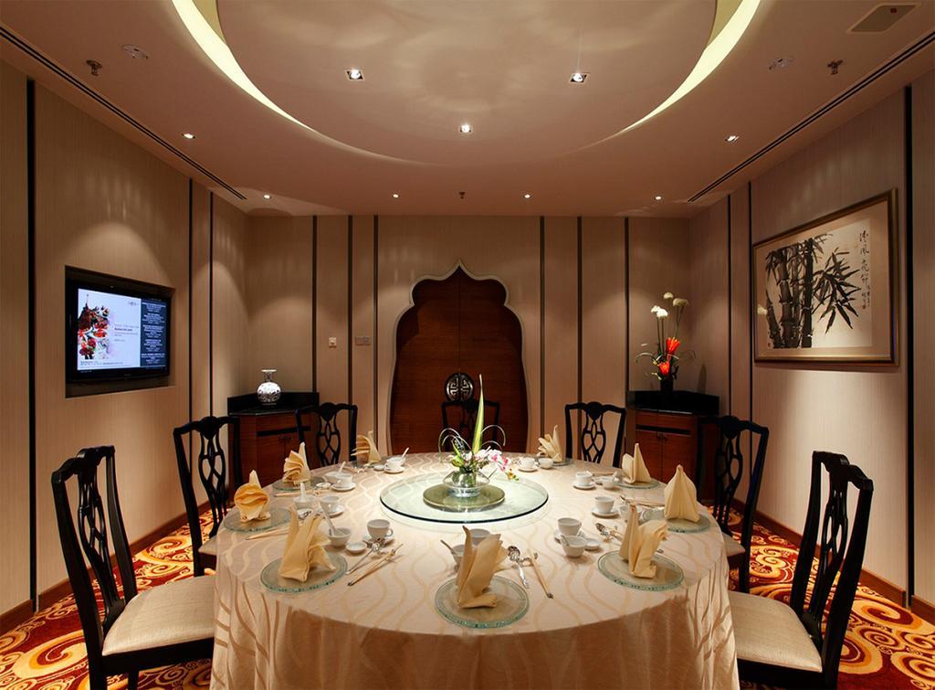 Eastin Hotel Kuala Lumpur Petaling Jaya Restoran fotoğraf A private dining room at the restaurant
