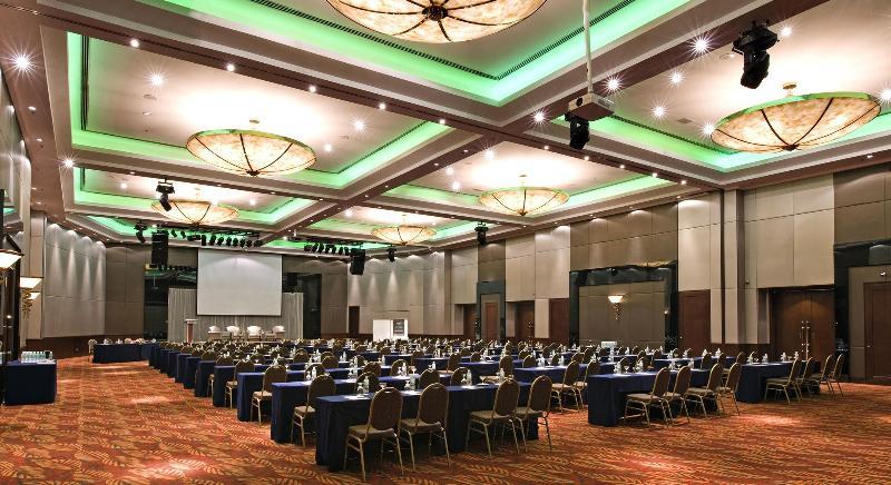 Eastin Hotel Kuala Lumpur Petaling Jaya Dış mekan fotoğraf A conference room